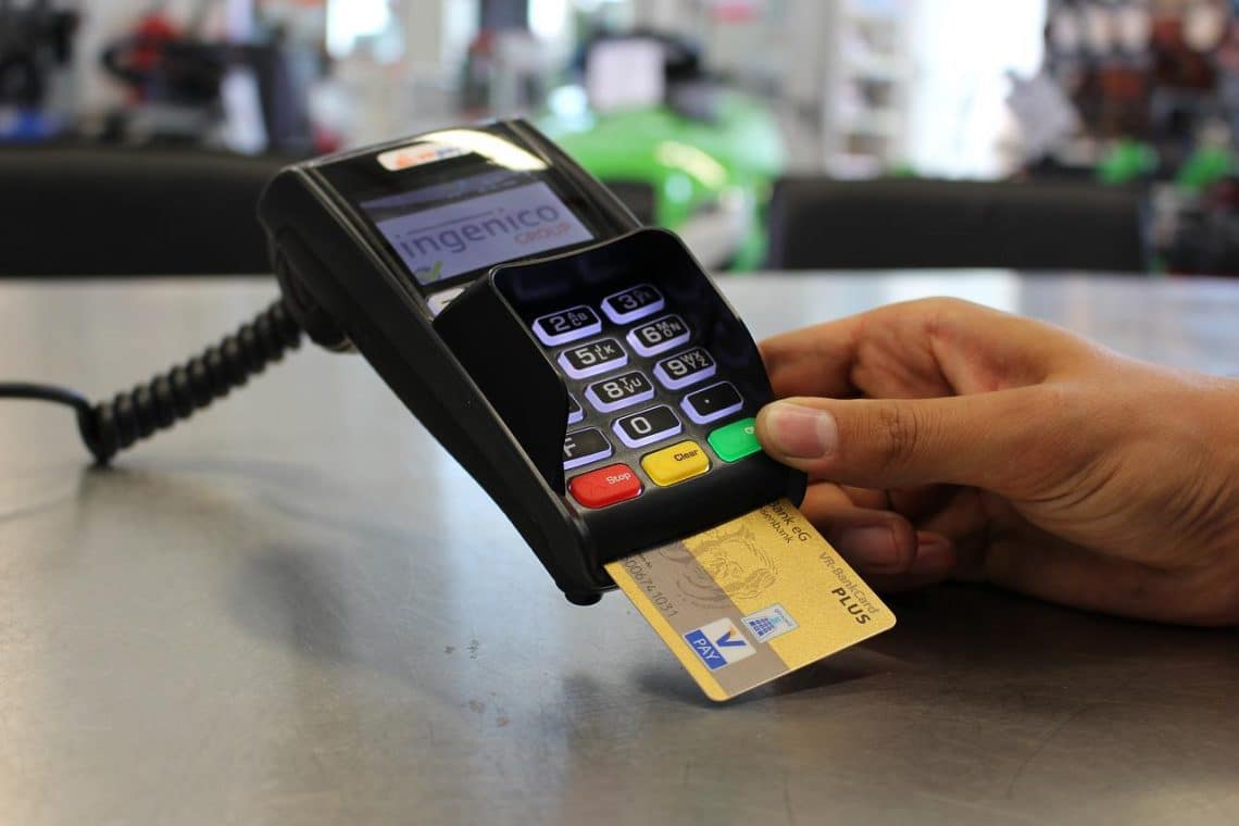 Avantages et inconvénients d’une carte bancaire