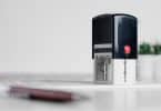 Comment se servir correctement d'un tampon dateur ?