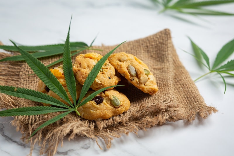 Douleurs, problèmes de sommeil : le CBD peut-il vous aider ?